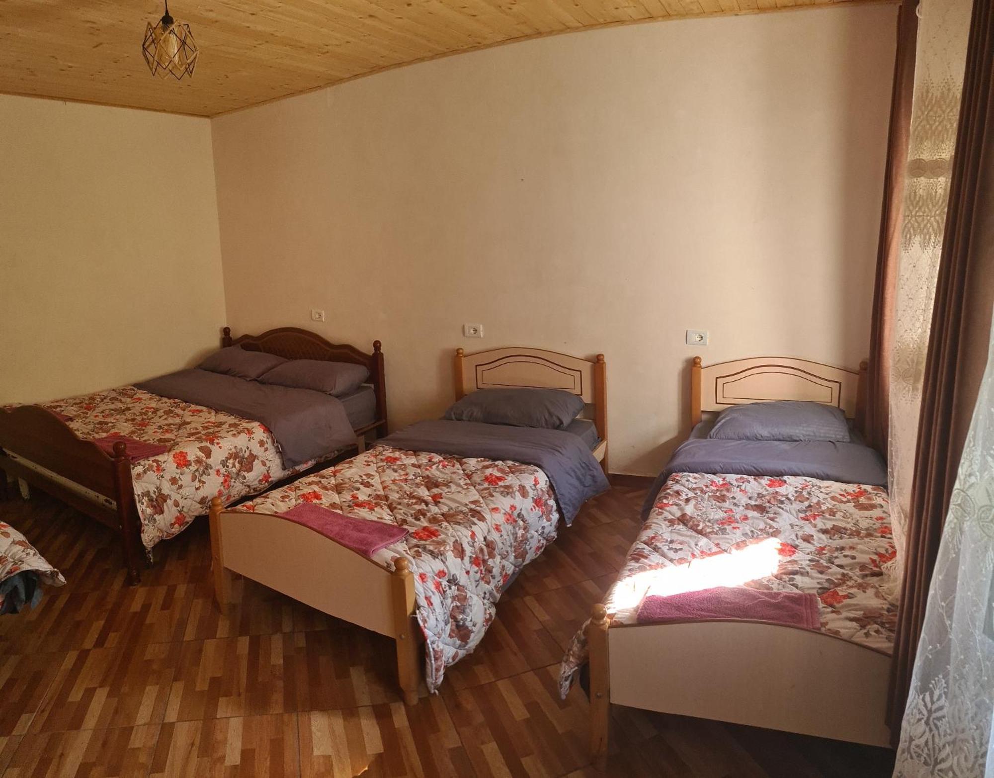 Guest House Emanueli Tropoje 外观 照片